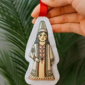 Куколка-брелок